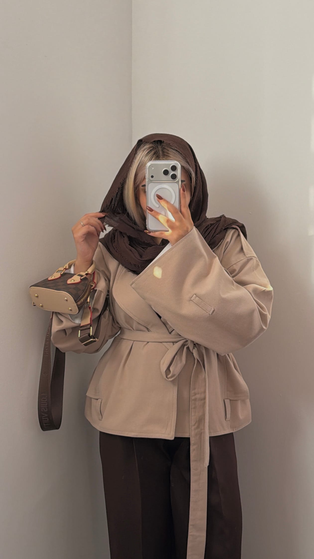 9FCFE22D-A804-426F-AACD-456B5F9FF903